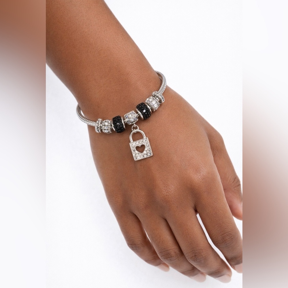 Mint Stainless Steel Heart PadLock Crystals Charm Silvertone Bangle Bracelet NEW - Picture 2 of 8